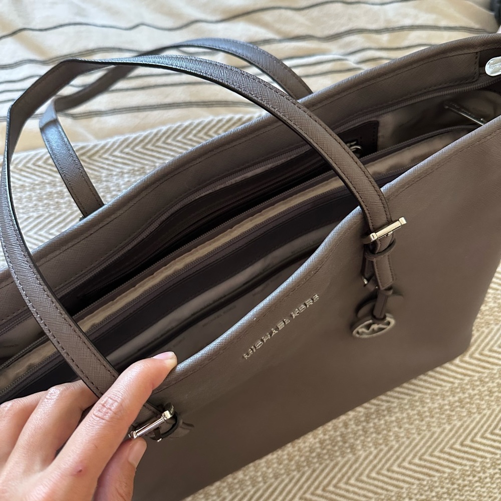 Michael Kors Handbag Tote - Picture 4 of 10